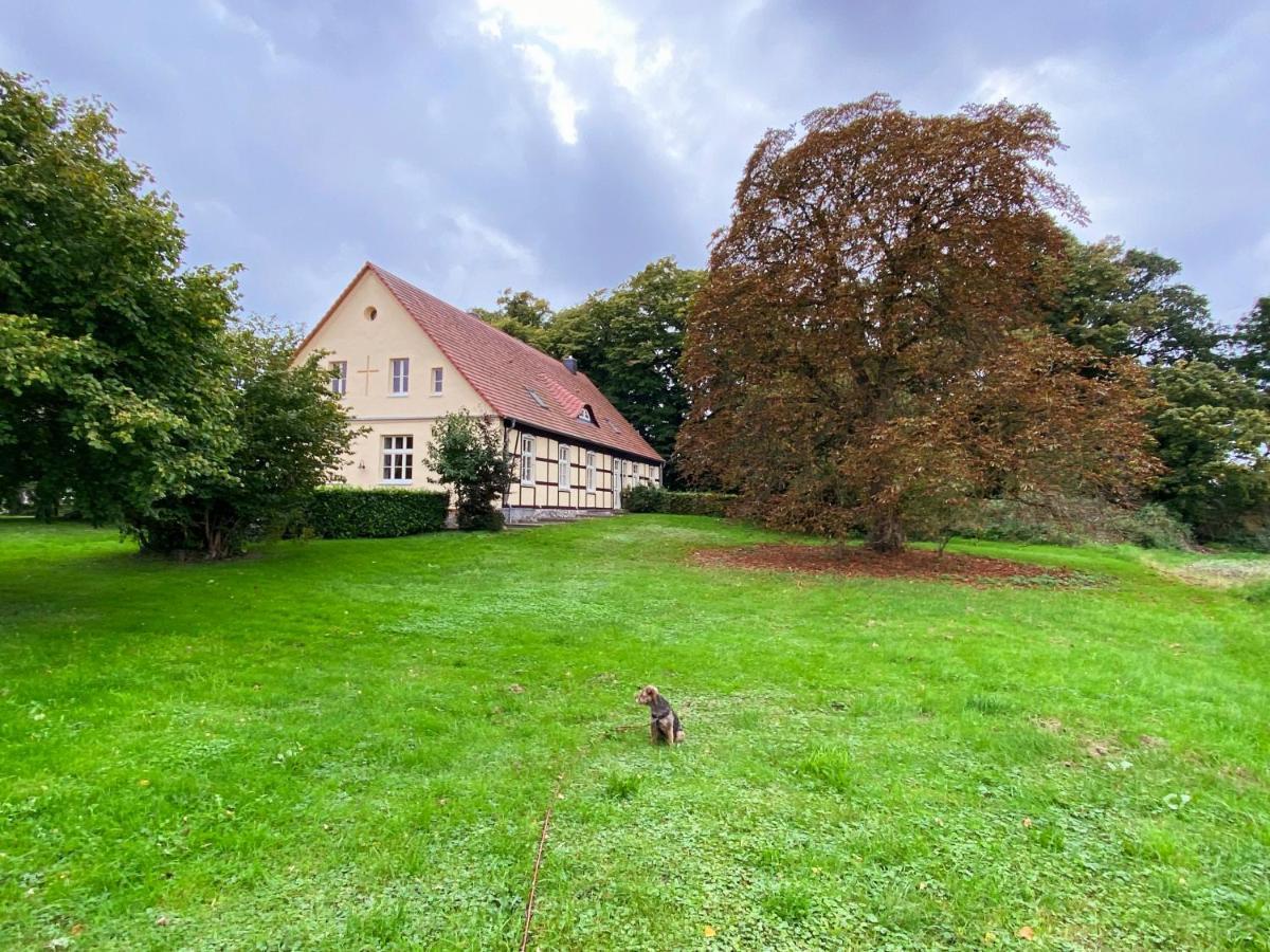 Altes Pastorat Schwichtenberg Borrentin Kültér fotó